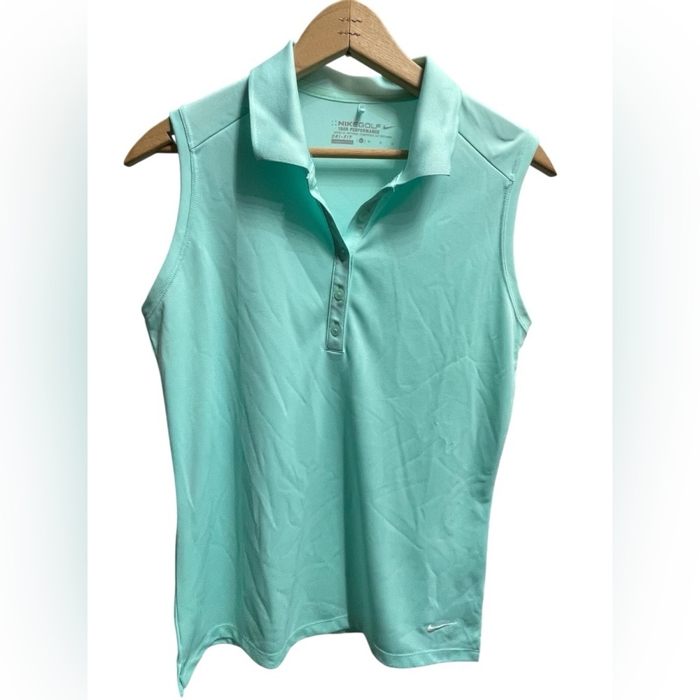 ⛳️🩵Nike Women's size M Light Blue Sleeveless golf tennis Top. Like new condition